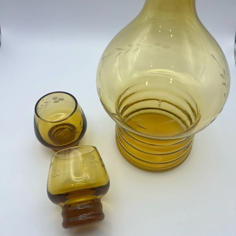 Vintage Mid-Century Etched Elegant Amber Glass Petite Decanter/Glass Set
